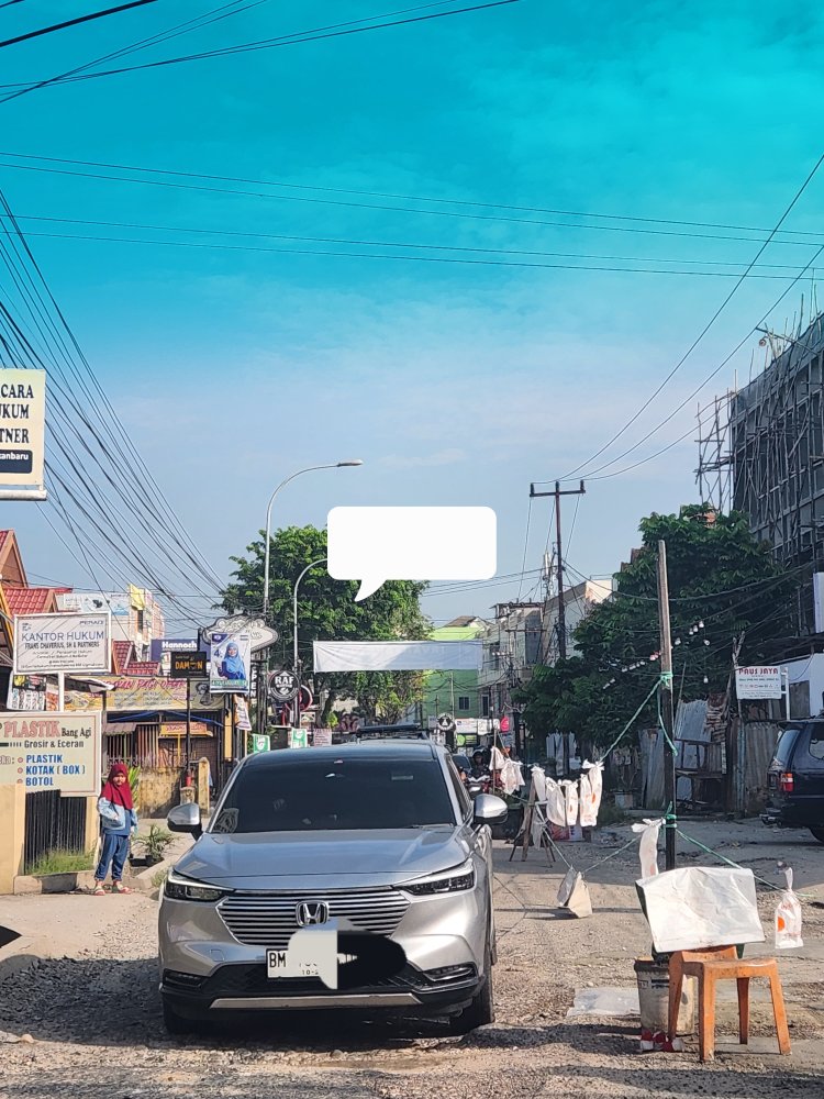 Seakan akan larut dalam upaya pencitraan dan juga kegiatan seremonial belaka. Pemko Gak Malu ya?