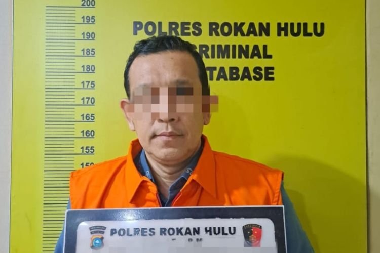 Kadis Rokan Hulu Ditangkap Terkait Korupsi Pengadaan BBM Rp 6,2 Miliar