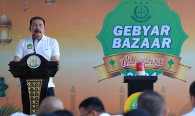 Jaksa Agung ST Burhanuddin:  Bakti Sosial Kejaksaan RI Peduli dan Gebyar Bazar Adhyaksa Tahun 2024  Sebagai Bentuk Kepedulian Kejaksaan RI  kepada Masyarakat dan kepada Warga Adhyaksa