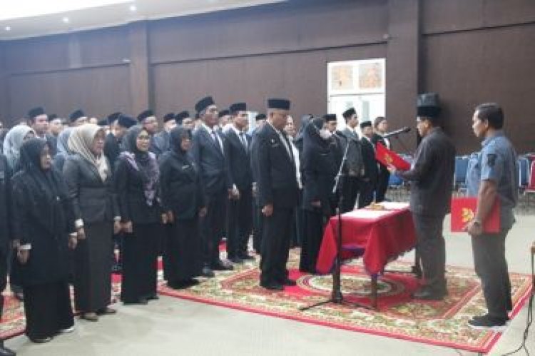 Lantik 54 Pejabat Pelalawan, Sekda Harap Amanah Jalankan Tugas