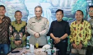 Audiensi Plt. Bupati H. Asmar Bersama Wakil Menteri Pertanian Harvick Hasnul Qalbi