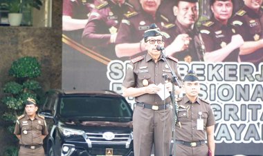 Kepala Kejaksaan Tinggi Riau Pimpin Upacara Dalam Rangka Hari Ulang Tahun PERSAJA ke-73