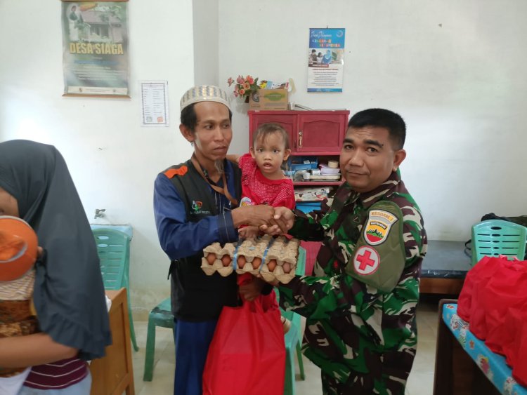 Cegah Stunting,Satgas TMMD Beri Asupan Gizi Pada Anak Anak