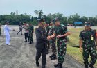 Dandim 0301 PBR Mengantar Keberangkatan  Panglima TNI Jend TNI Agus Subiyanto Menuju Singapura