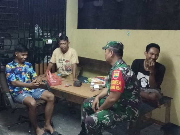 Babinsa Kodim 0301/Pbr Ajak Pemuda Turut Jaga Kamtibmas