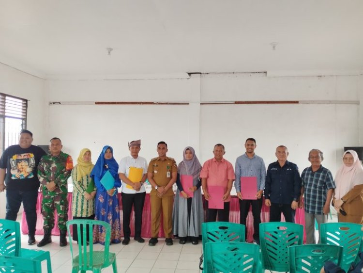 Babinsa Kodim/Pbr Berharap RT/ RW Yang Baru Dilantik Berikan Pelayanan Maksimal