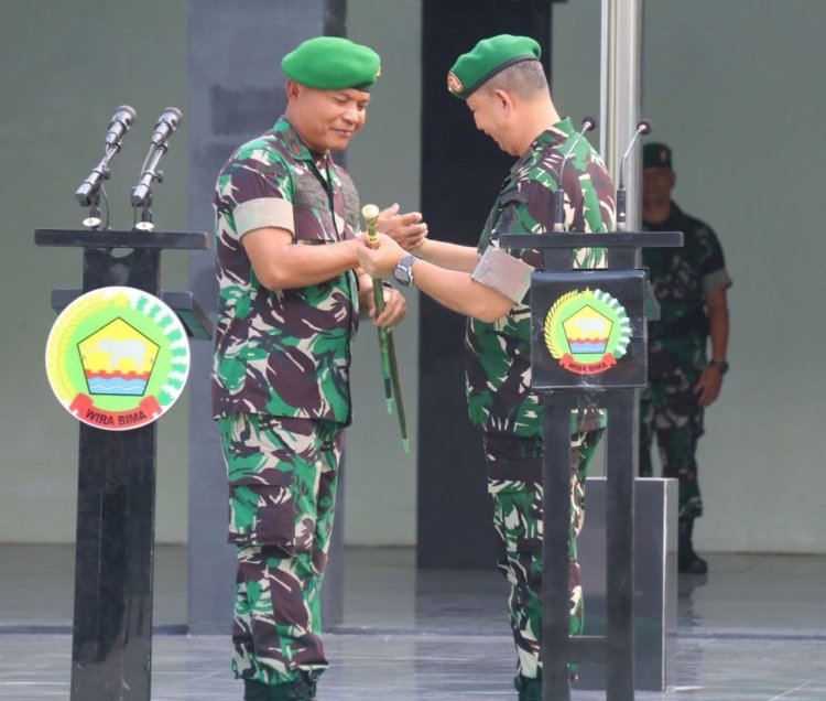 Dandim 0301/Pbr Hadiri Apel Penyerahan Pasukan dan Tongkat Apel