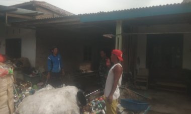 Babinsa Kodim 0301/Pbr Jalin Komunikasi Dengan Warga Binaan Melalui Komsos