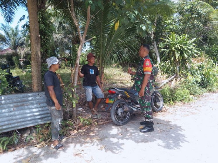 Babinsa Kodim 0301/ Pbr Lakukan Sosialisasi Karlahut di Daerah Rawan