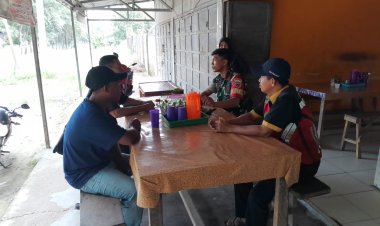 Babinsa Kodim Sampaikan Himbauan Kamtibmas Dengan kopi Santai Bersama Masyarakat