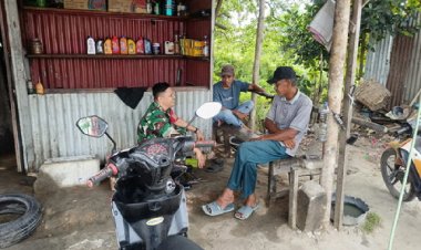 Babinsa Kodim 0301/Pbr Laksanakan Komsos Pada Warga Lembah Damai