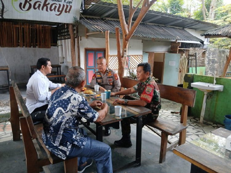 Babinsa Kodim0301/Pbr Laksanakan Komsos di Rumbai