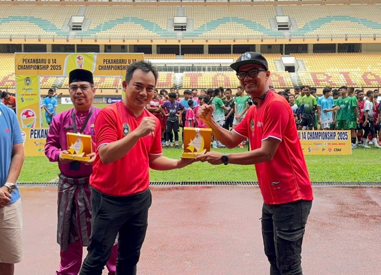 Spektakuler! Kejuaraan Sepakbola U-14 Resmi Bergulir di Pekanbaru, Aji Santoso: "Ini Langkah Menuju Timnas Indonesia!"