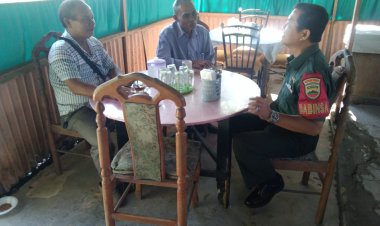 Pererat Sinergi, Babinsa Kodim 0301/Pbr Jalin Komsos dengan Warga Limbungan Baru