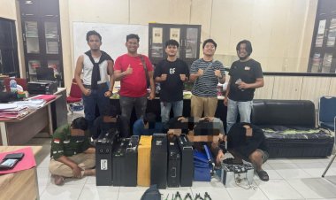 Komplotan Spesialis Pencurian Tower di 10 TKP Dibekuk Polres Kampar dan Sita 7 Baterai Litium