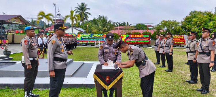 Kapolres Pimpin Sertijab Kabag Ren dan Lima Kapolsek Jajaran Polres Kampar