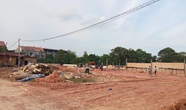 Tanah Berserakan, Masyarakat minta Satpol PP Tegur Pengembang Bayan Residence