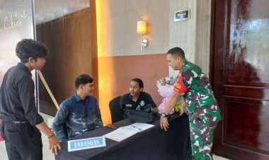 Pererat Silaturahmi, Babinsa Lakukan Komsos dengan Mahasiswa di Pekanbaru Kota