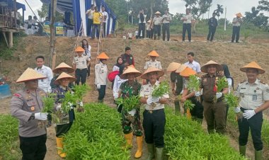 Wakili Dandim 0301/Pbr, Danramil 01/Rumbai Hadiri Panen Raya Serentak di Rutan Kelas I Pekanbaru