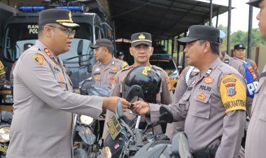 Kapolres Kampar Cek 'Kuda Besi' Bhabinkamtibmas, Pastikan Siap Melayani!"