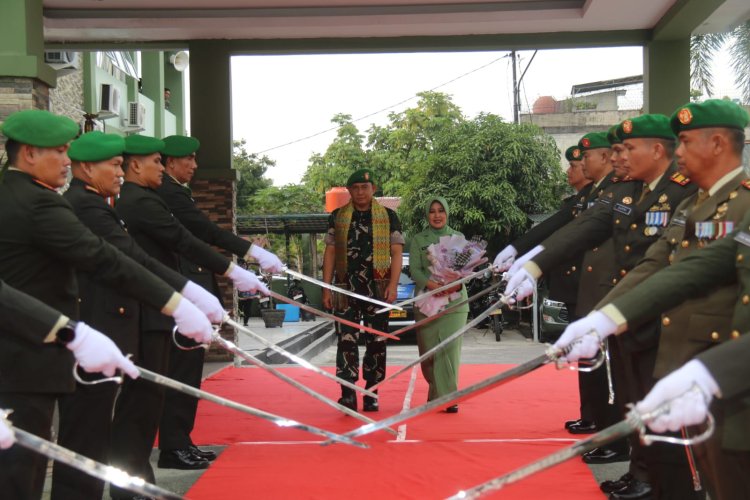 Dandim 0301/Pbr Hadiri Apel Penyerahan Pasukan, Prajurit Lepas Brigjen TNI Jarot Suprihanto dengan Khidmat