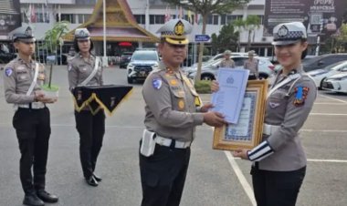 Raih Juara Dan Harumkan Polda Riau,Bripda Jessica Terima Penghargaan Dari Ditlantas