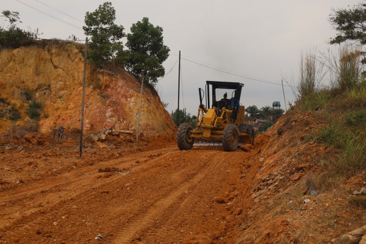 Satgas TMMD ke-127 Kodim 0301/Pekanbaru Hadirkan Harapan Lewat Pengerasan Jalan Damai