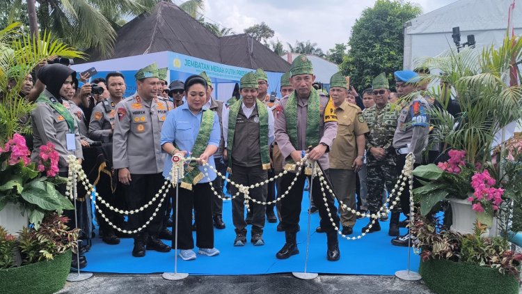 Kapolri-Titiek Soeharto Resmikan-Groundbreaking 110 Jembatan Merah Putih Presisi Riau