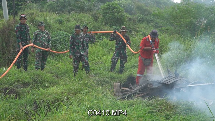 Kodim 0301/Pbr Gelar Simulasi Pemadaman Karhutla, Perkuat Kesiapsiagaan dan Sinergi Lintas Sektor